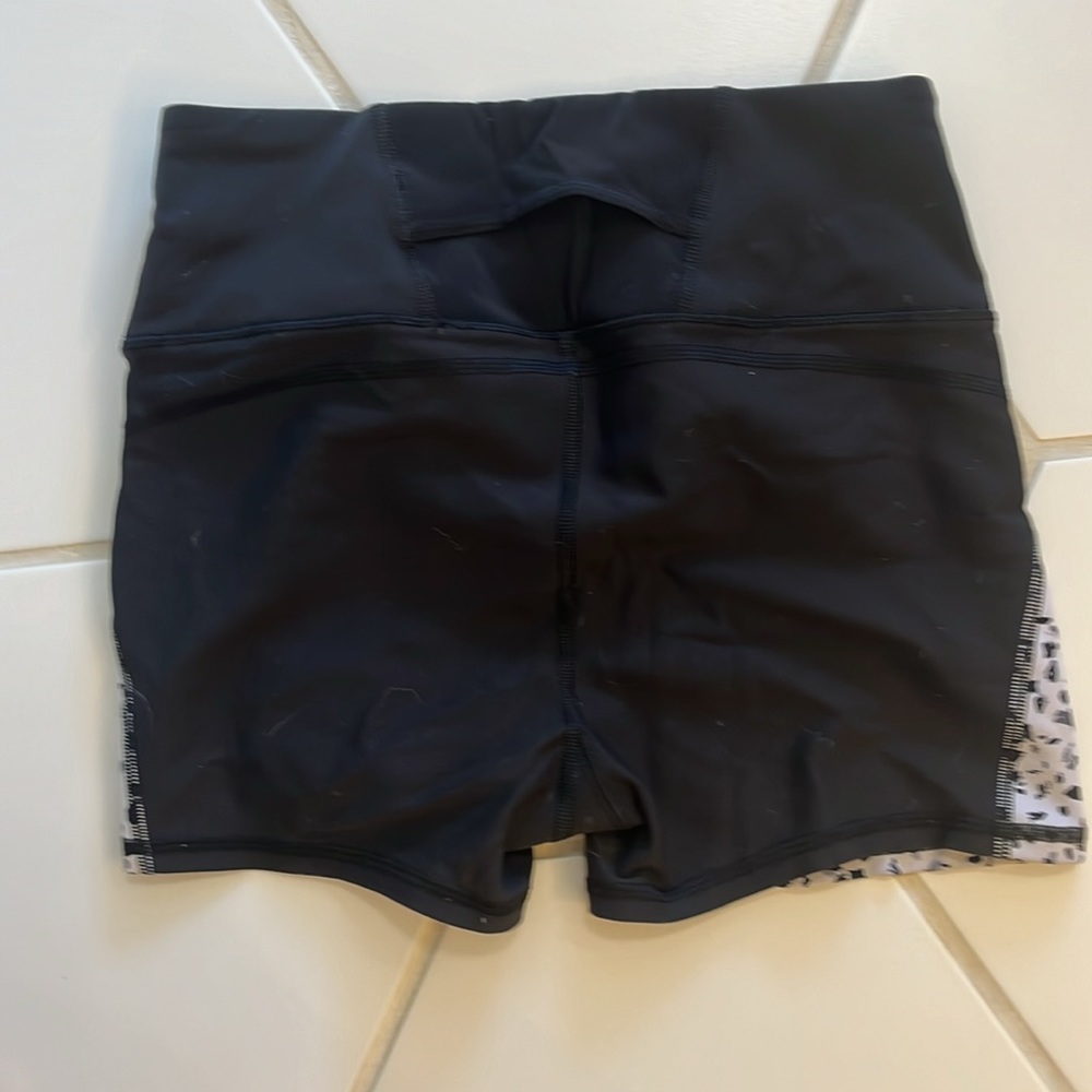 Athleta Compression Short - Picture 2 of 3